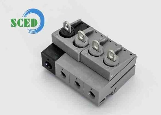 電流30A 電線に装着された端末ブロック 炎症性クラス 炎症性クラスと螺旋終了型